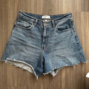 Abercrombie curve love jean shorts